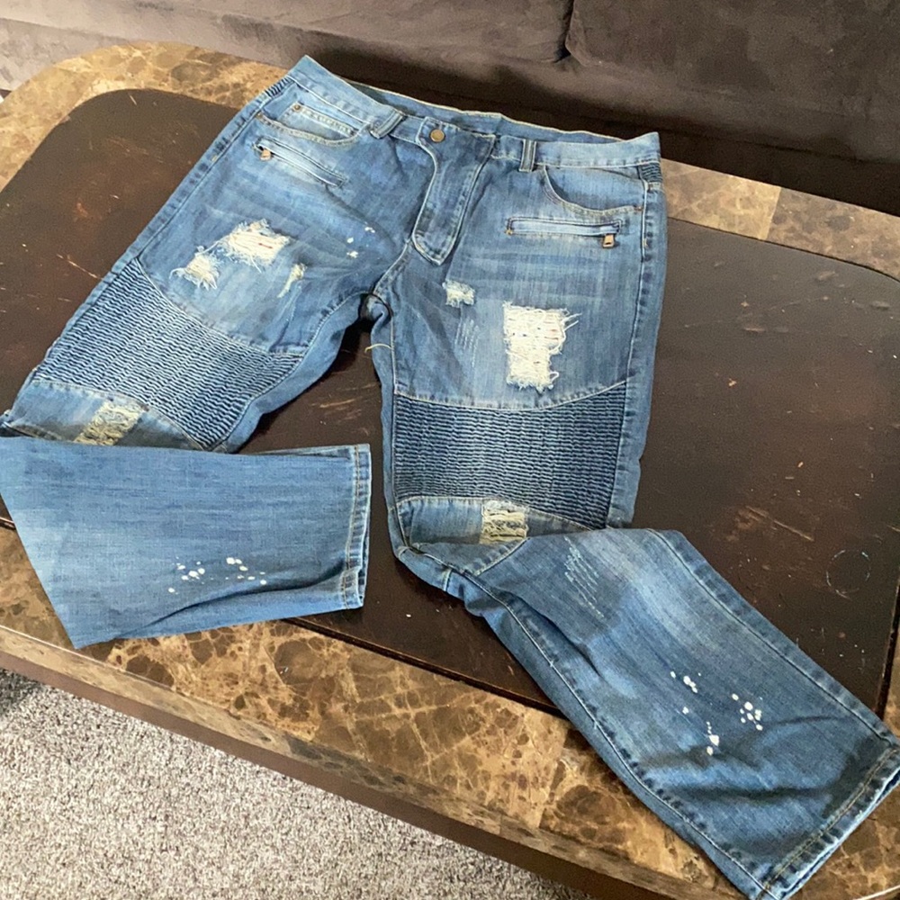 Men's Distresse Jeans